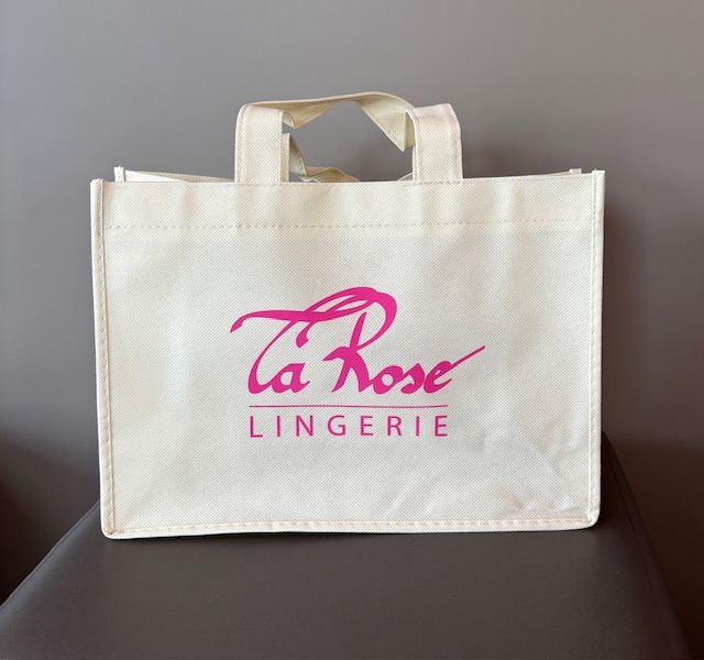 Non woven draagtas met NW handvaten